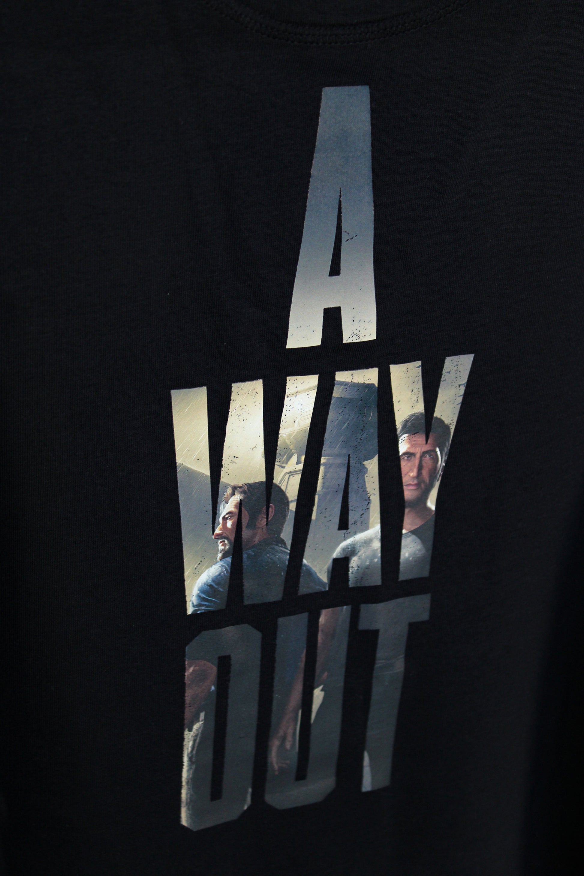 A Way Out⎟Leo & Vincent⎟Crewneck - Official Hazelight Gear Store